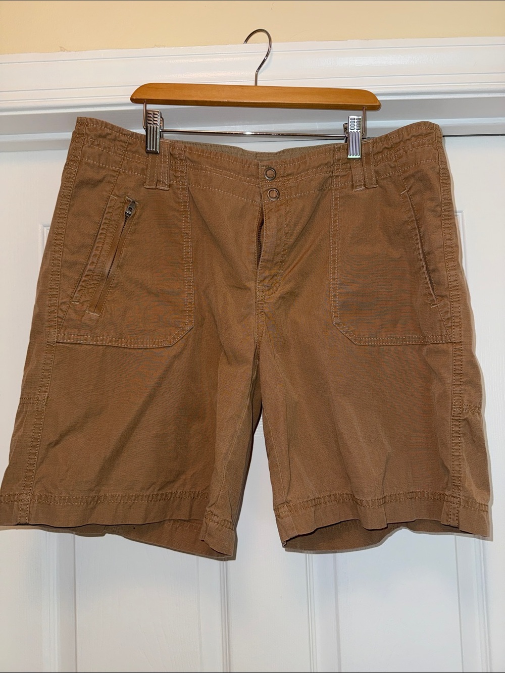 Eddie Bauer Brown Women's Shorts